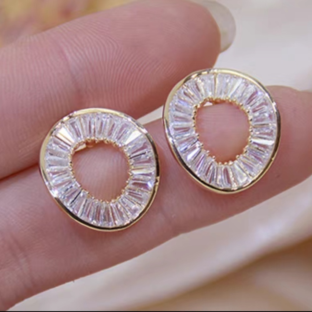 18K Gold Plated Geometric Crystal Hollow Circle Stud Earrings